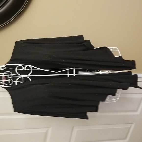 Black sparkly open top - Picture 3 of 9